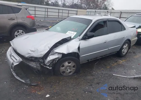 2001 Honda Accord 3.0 Ex z USA, uszkodzony, nr VIN 1HGCG16511A019218